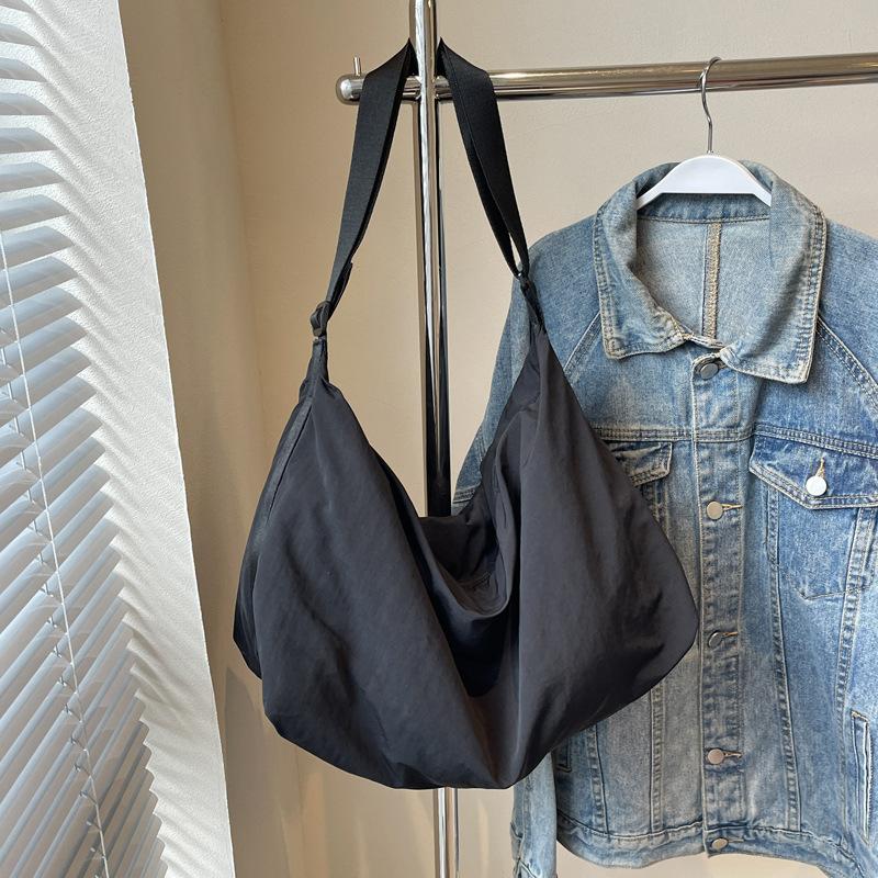 Pleated Soft Cloth Bag Women's Crossbody Bag Nylon Cloth Bag Large Capacity Simple Cloth Bag Shoulder Bag