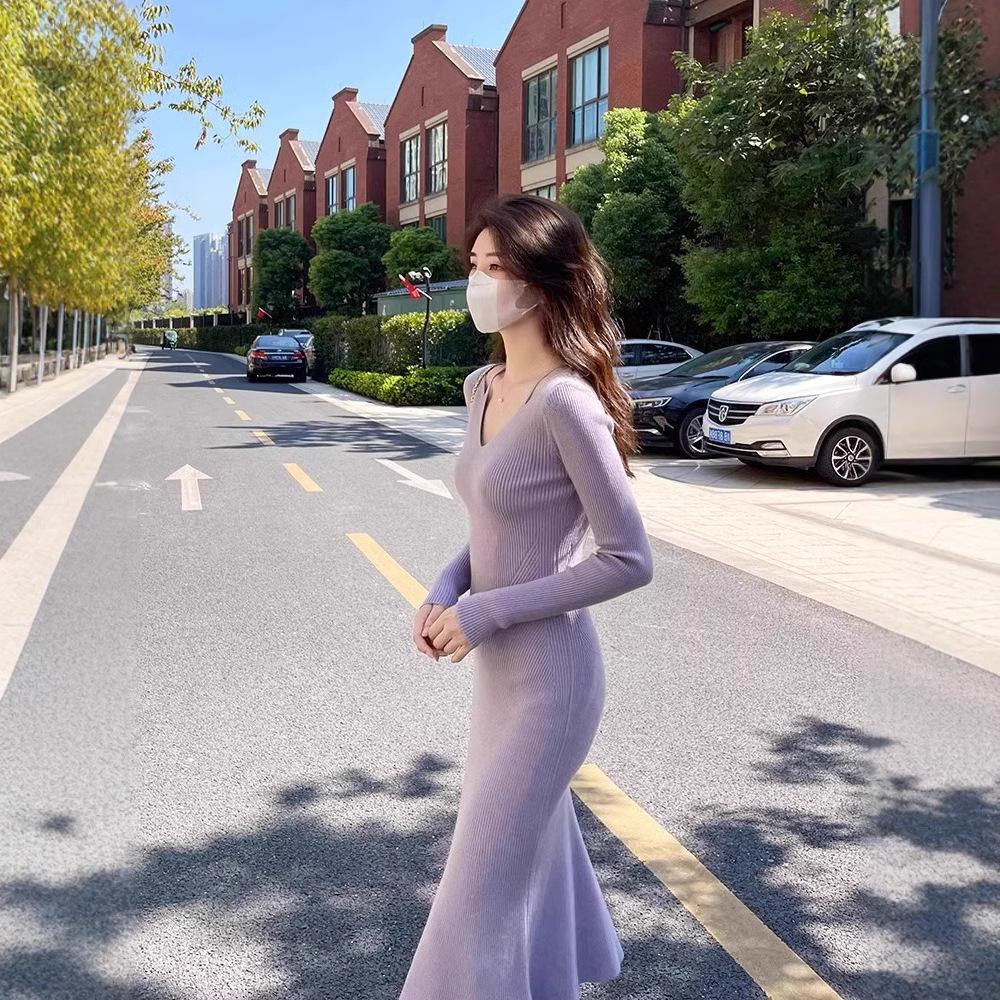 Knitted Dress Autumn Fashion Suspender Celebrity Versatile Gentle Temperament Slim Sweater V-Neck Hip Wrap Skirt