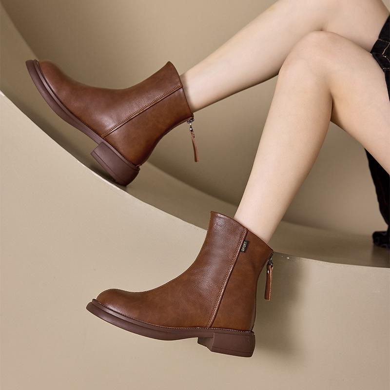 Осень и Зима Плюс Бархат Кожаные Ботинки Мартин Корейские Женские Ботинки Ретро Большого размера Повседневная Обувь