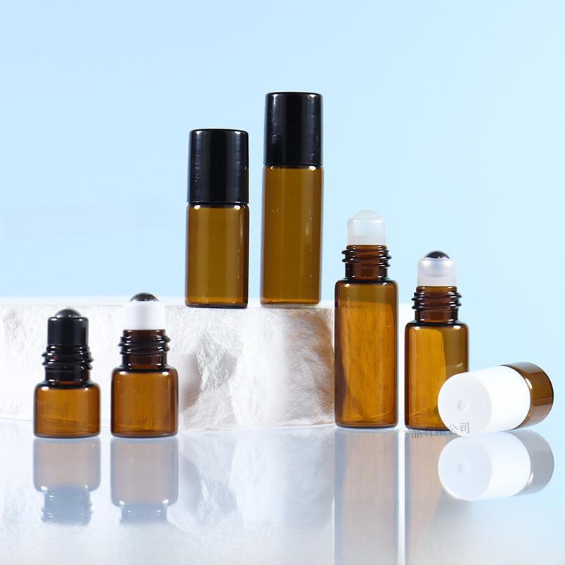 В наличии роллерные флаконы объемом 1 мл, 2 мл, 3 мл и дорожные флаконы для эфирных масел из коричневого стекла объемом 5 мл.