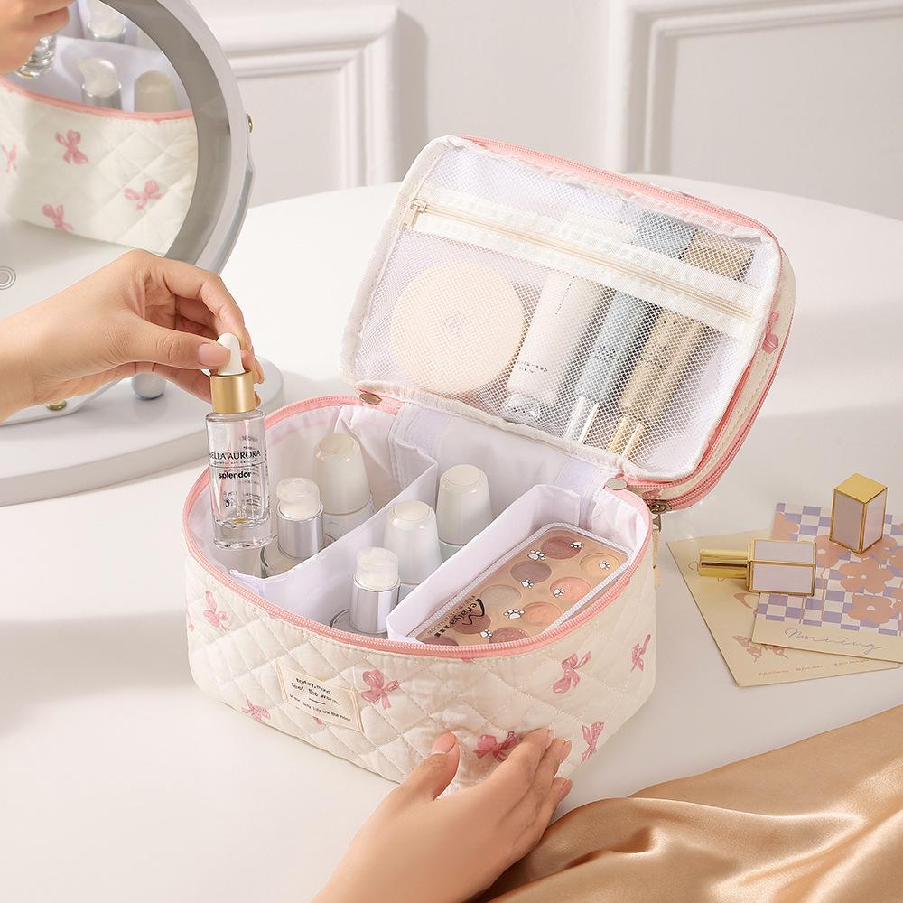 Floral large-capacity cosmetic bag waterproof portable travel storage bag