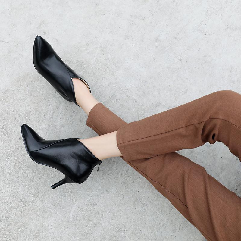 Женские короткие ботинки на высоком каблуке, осенне-зимние новые однотонные удобные и универсальные большие ботинки на небольшом остром каблуке