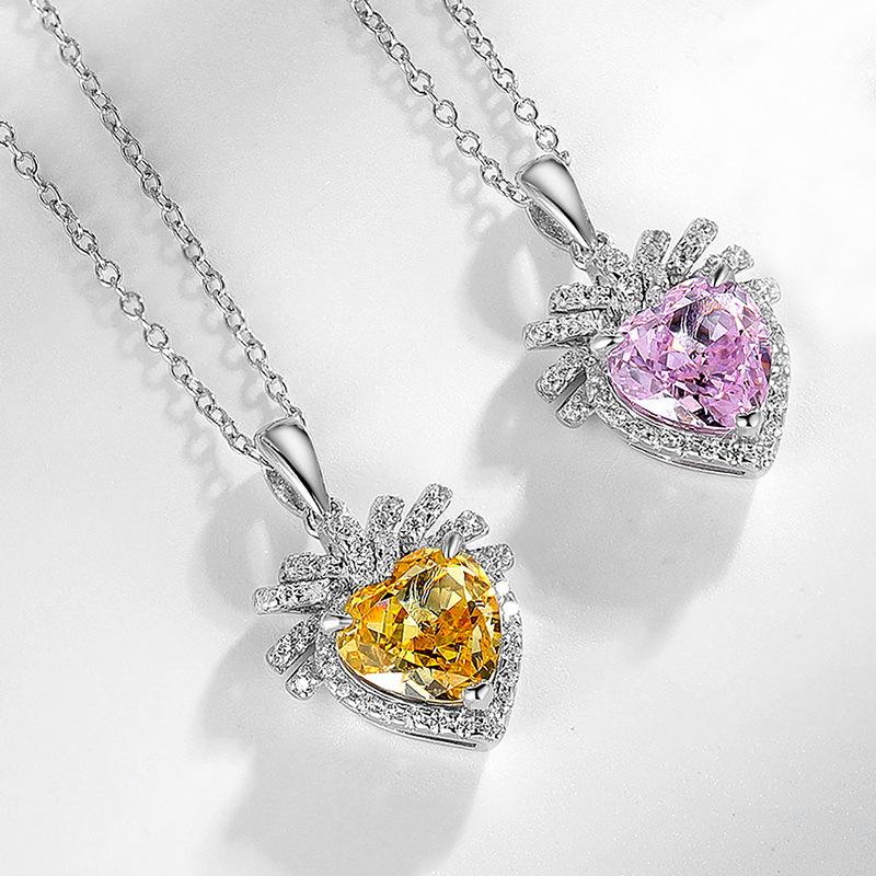 Treasure Love Shape Sapphire Pendant Pink Diamond Color Treasure Collarbone Chain Jewelry Accessories Women