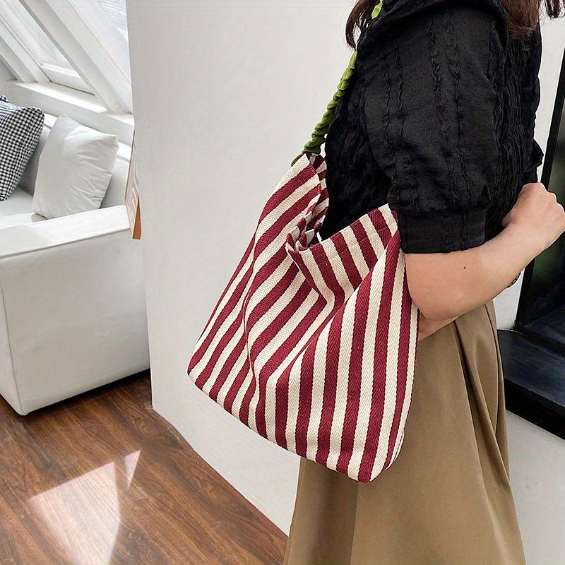 Вместительная полосатая сумка-тоут Стильные желто-синие вертикальные полосы, просторная сумка через плечо с оборками, идеально подходит для повседневной хозяйственной сумки