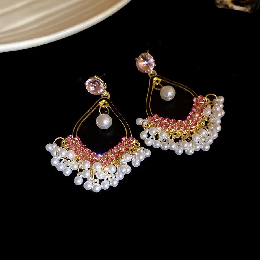 Серьги-кисточки с инкрустацией стразами и жемчугом в виде капель воды для женщин, богемные серьги-подвески в национальном стиле, ретро, легкая роскошь, циркон