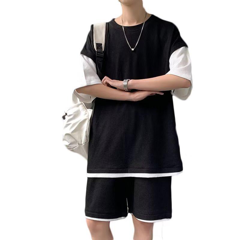Мужской модный летний спортивный костюм High Street: Повседневный комплект из двух частей с короткими рукавами и свободными шортами (2023)