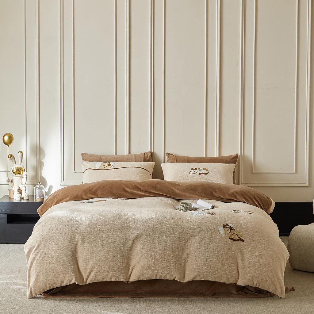 High-End Thickened Milk Fleece Four-Piece Set Double-Sided Fleece Warm Baby Fleece Bed Sheet Quilt Cover Towel Embroidery Three