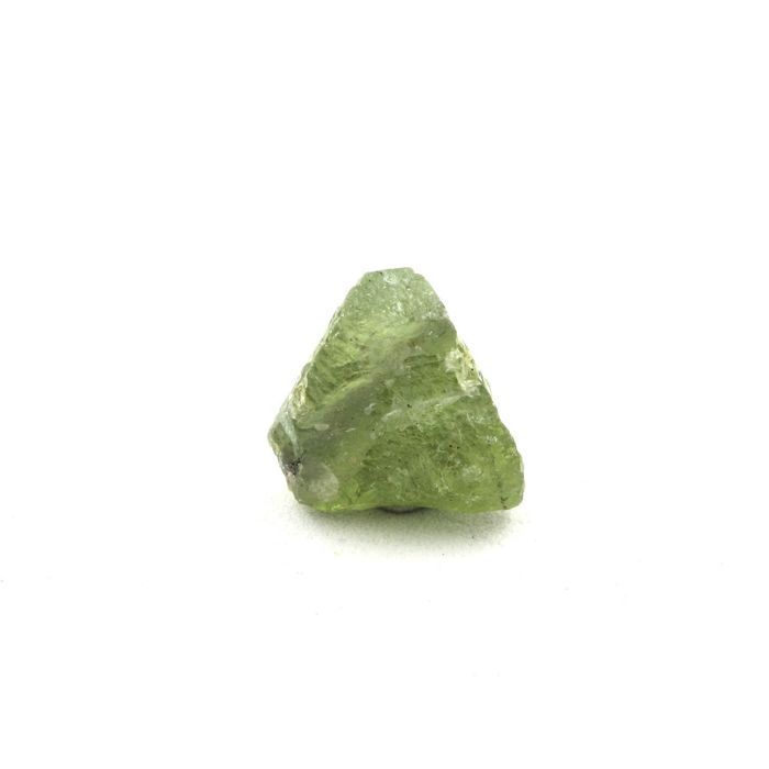 Pierres et Minéraux. Peridot. 5.68 ct. Almklovdalen, Vanylven, Norvège.