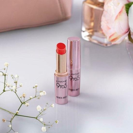 Lakme 9 To 5 Primer Plus Matte Lip Color Red Letter 3.6 Gm