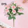 Искусственный букет роз с зелеными листьями на стебле Реалистичные многоразовые искусственные цветочные растения Украшение дома Свадебная вечеринка Фото