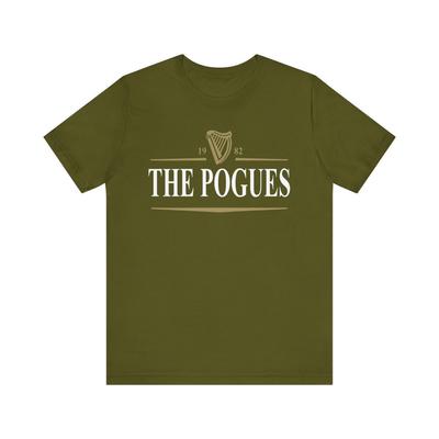 Футболка Bella цвета оливковой зелени с принтом группы The Pogues 1982 года. Полный размер S-5XL. Унисекс.
