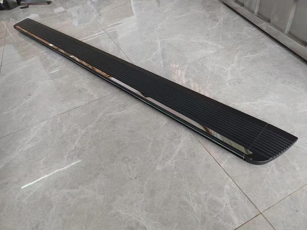 2026 Wenjie M7 Electric Pedals: Automatic Telescopic Side Pedal for Range Extender Model