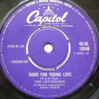 7-дюймовая пластинка LETTERMEN - Song For Young Love / Come Back Sil 45CL15248 Capitol Records 1962 UK Рок Б/У