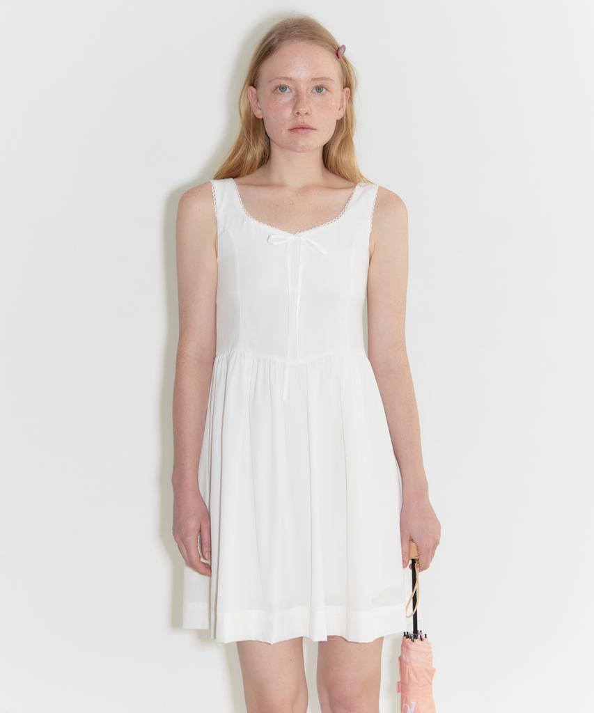 Sinun Round Shirring Sleeveless Dress (Cream)