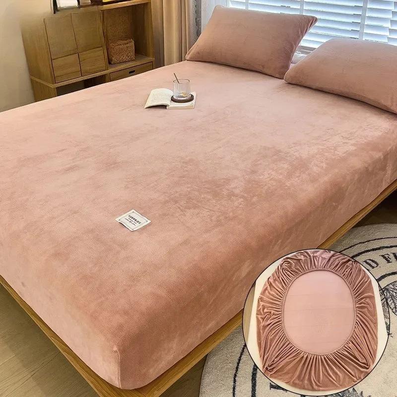 Мягкий теплый утолщенный бархатный наматрасник, защитная простыня, однотонный чехол для кровати, латексный коврик, наматрасники на кровать