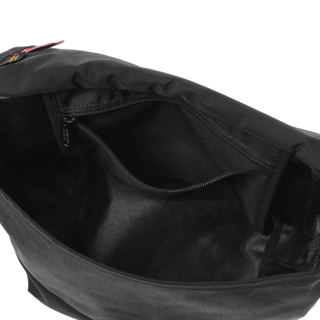 Genuine Messenger Bag MP1605JRFZPLAUREN Nylon Messenger Bag JR Flap Zipper Pocket Lauren Martin Black [Manhattan Portage] [Official]
