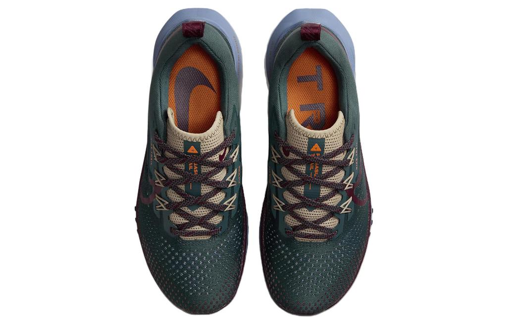 Nike React Pegasus Trail 4 Глубокие джунгли Хаки Пепельно-серый Ночной бордовый Женские DJ6159-301