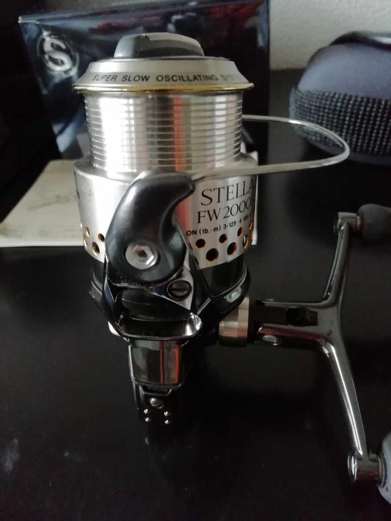 Неиспользованный Shimano 01 Stella FW2000S с двойной ручкой Shimano СДЕЛАНО В, катушка. ЯПОНИЯ