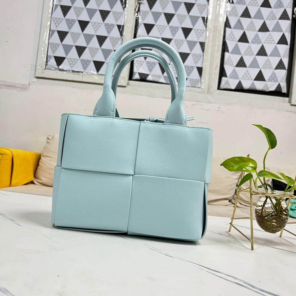 Женская сумка-тоут из натуральной кожи ручной работы - новинка 2022 года, большая вместимость, легкий роскошный стиль