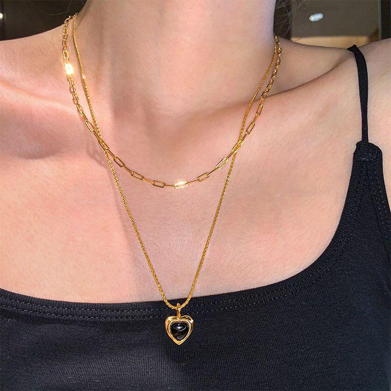 and American Style Black Agate Heart Pendant Long Necklace for Women, Sweater Chain, Double-Layered, 2026 New Model, Light Luxury Clavicle Chain