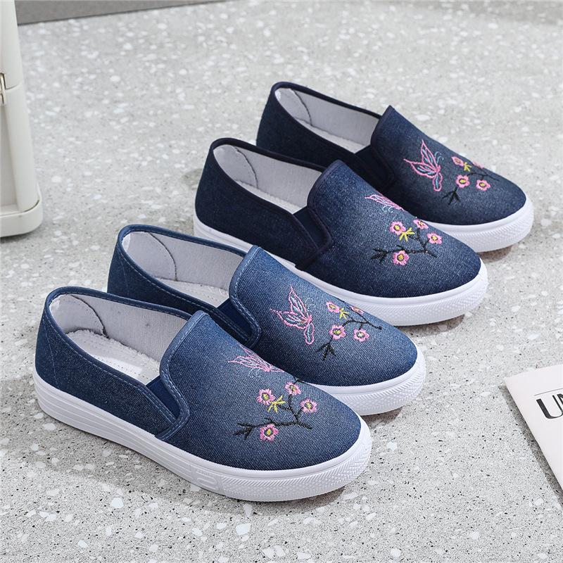 Мода 2024 года, новые трендовые женские джинсовые парусиновые туфли, дышащая мягкая подошва, спортивная обувь, высококачественные прочные повседневные кроссовки для бега