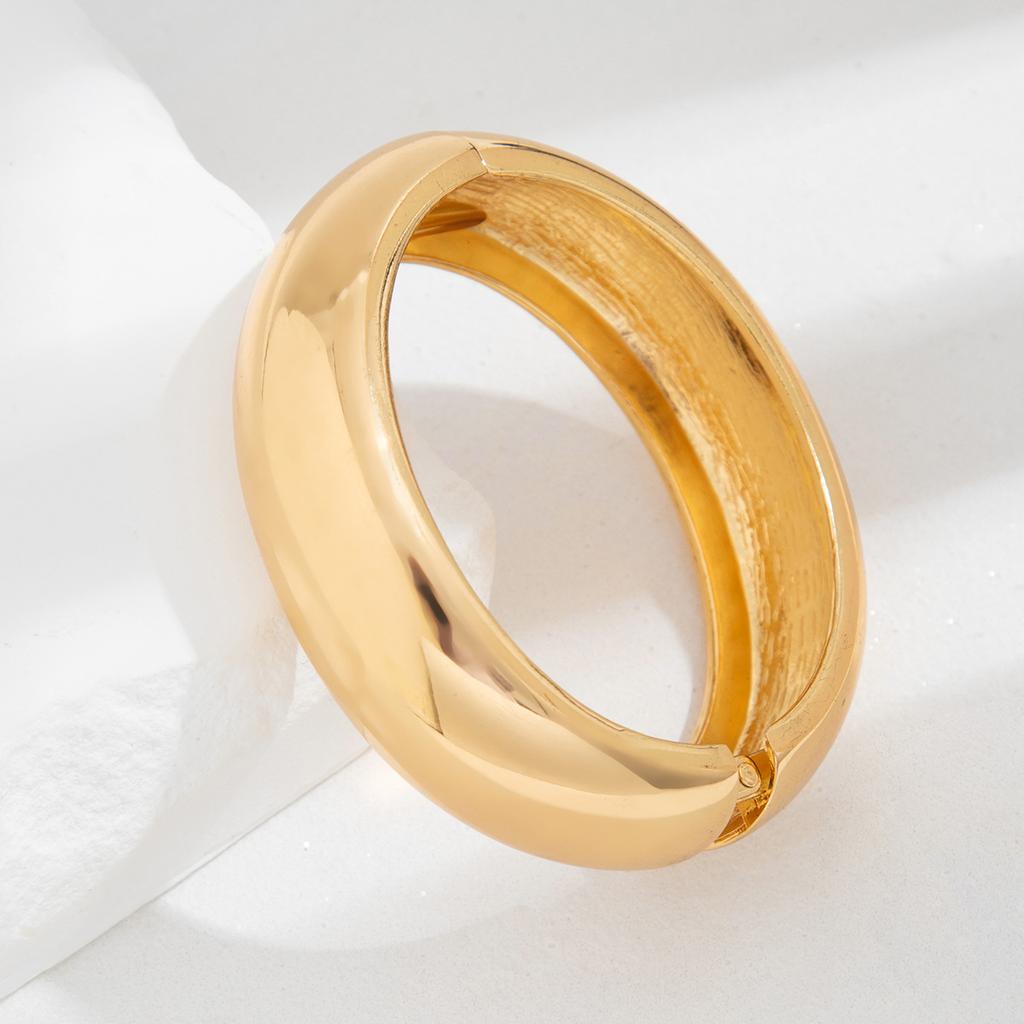 Hot Selling Ins Exaggerated Faceted Geometric Bracelet Niche Personality Design Sense Spring Buckle Open Bracelet