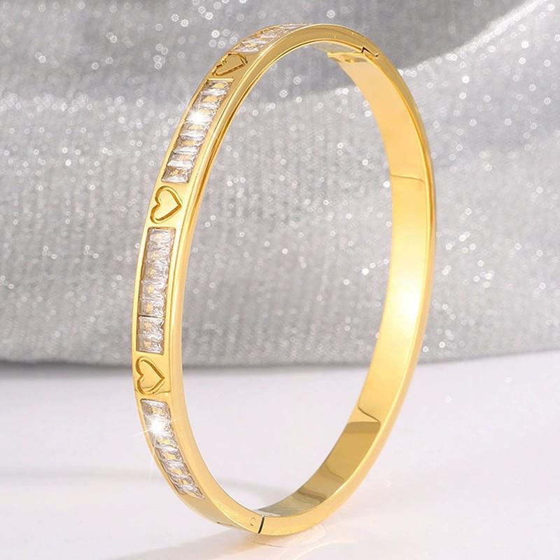 Starry Sky Full Diamond Titanium Steel Bracelet – Versatile, No-Fade Silver Women's Fashion Accessory