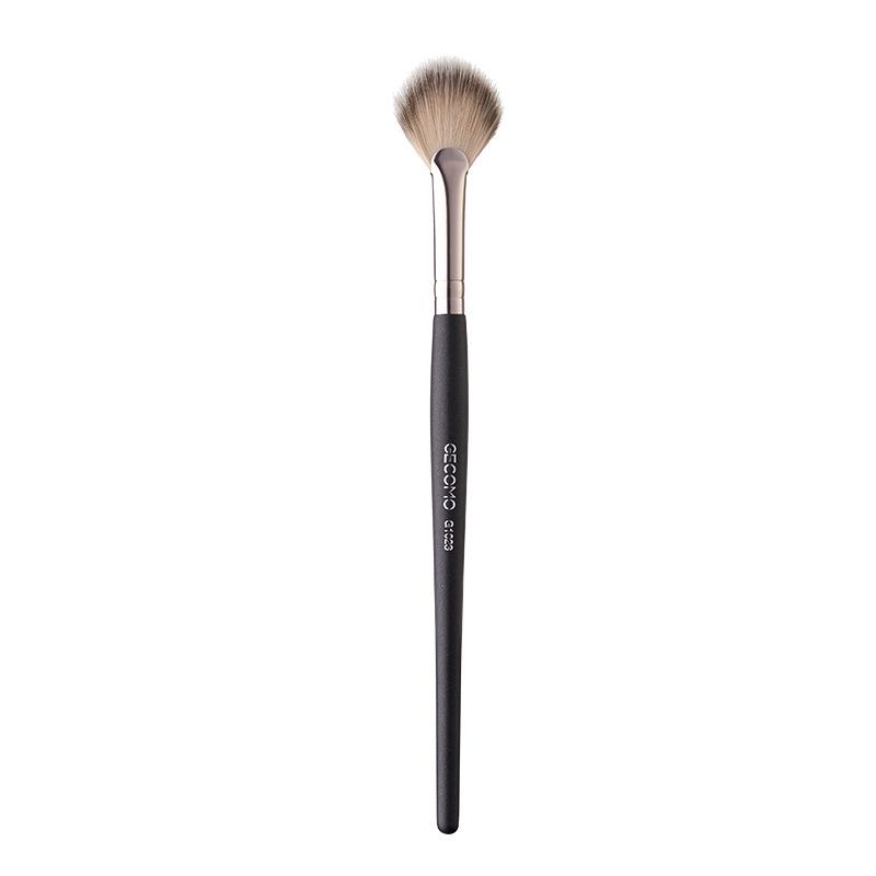 GECOMO Soft Bristle Blush & Highlighter Brush for Easy Application - Ideal for Beginners