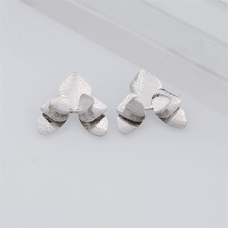 Трехслойные серьги-пусеты в виде цветка-треугольника для женщин, складной цветочный дизайн, золотистый цвет, серебристый цвет, лепестки, металл, геометрические женские серьги