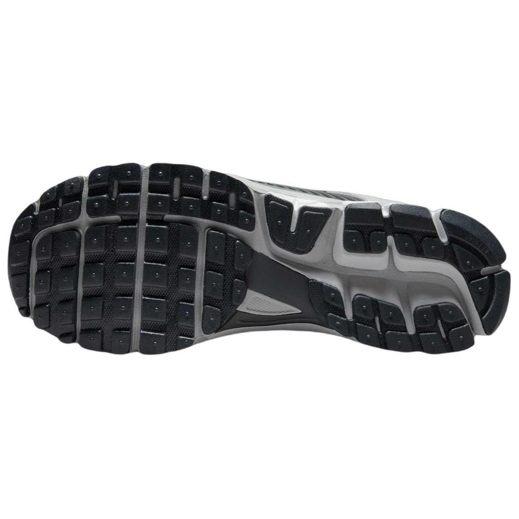 Nike Мужские кроссовки Air Zoom Vomero 5 Dark Smoke Grey Vachetta Мужские кроссовки Light-Smoke-Grey Vachetta-Tan Summit-White HV5982-001