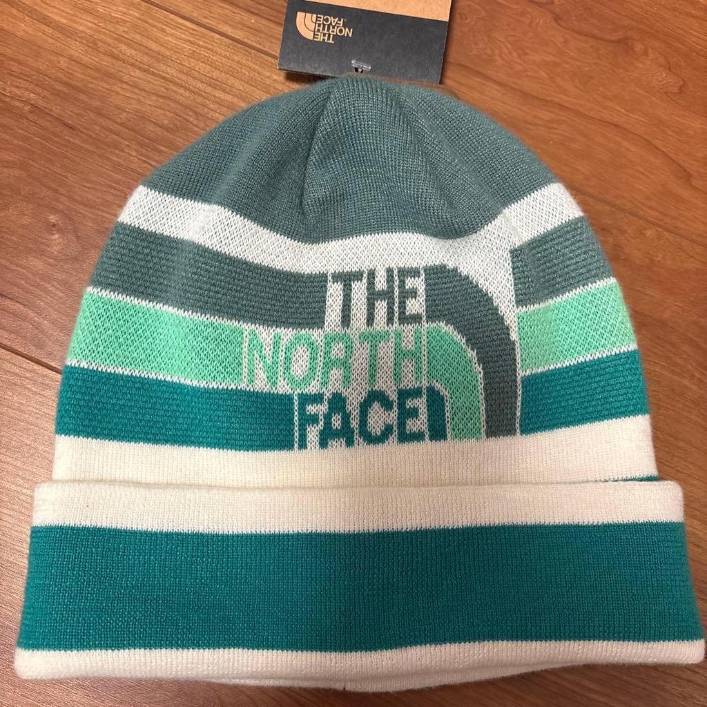 Б/у Вязаная шапка The North Face с ретро-логотипом
