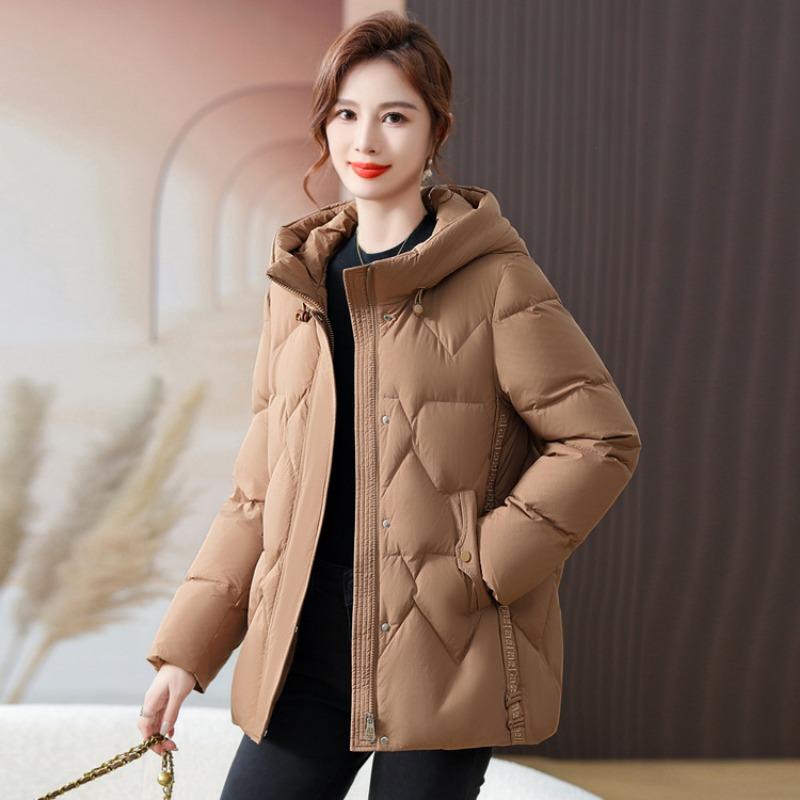 Зимняя одежда для матери среднего возраста, пуховик, новая модная маленькая кофточка, уменьшающая возраст, осенне-зимнее пальто для женщин среднего и пожилого возраста