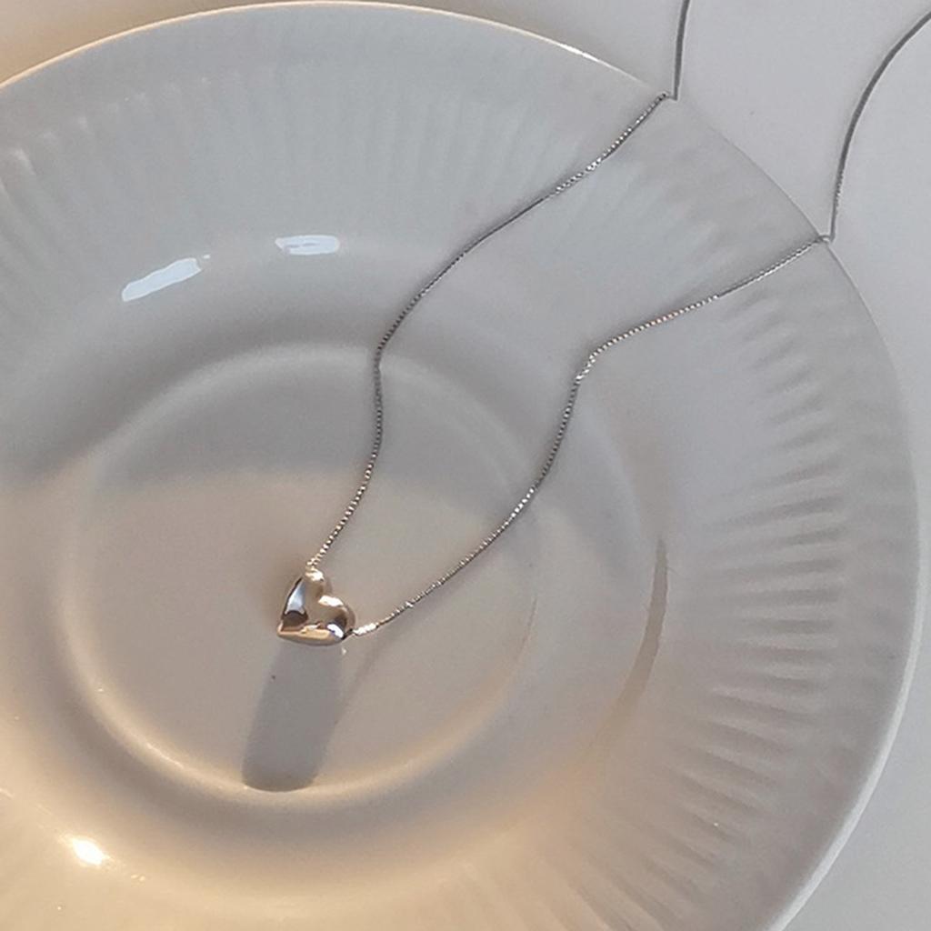 Delicate Heart Pendant Necklace Jewelry Fashion Forward Heart Choker Pendant Necklace Clavicular Chain for Gatherings