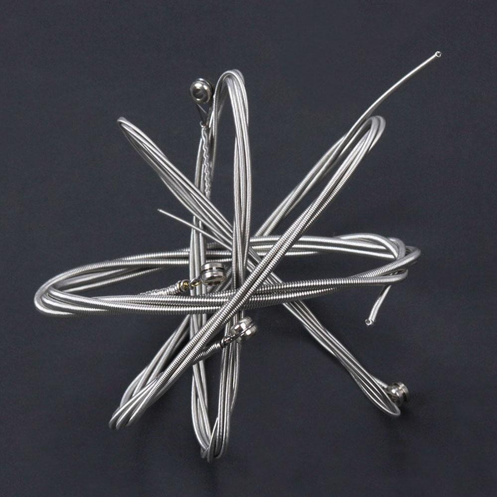 IRIN Набор струн для 4-струнной электробас-гитары Никелевая обмотка Круглый виток Сердечник из высокоуглеродистой стали(1.14 2.67)