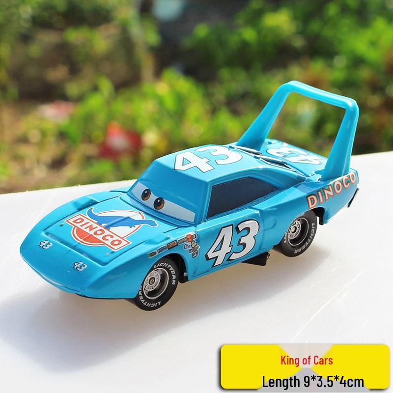 Набор машинок Pixar Cars из сплава: Модели МакКуина, Мэтра, Салли, Шерифа