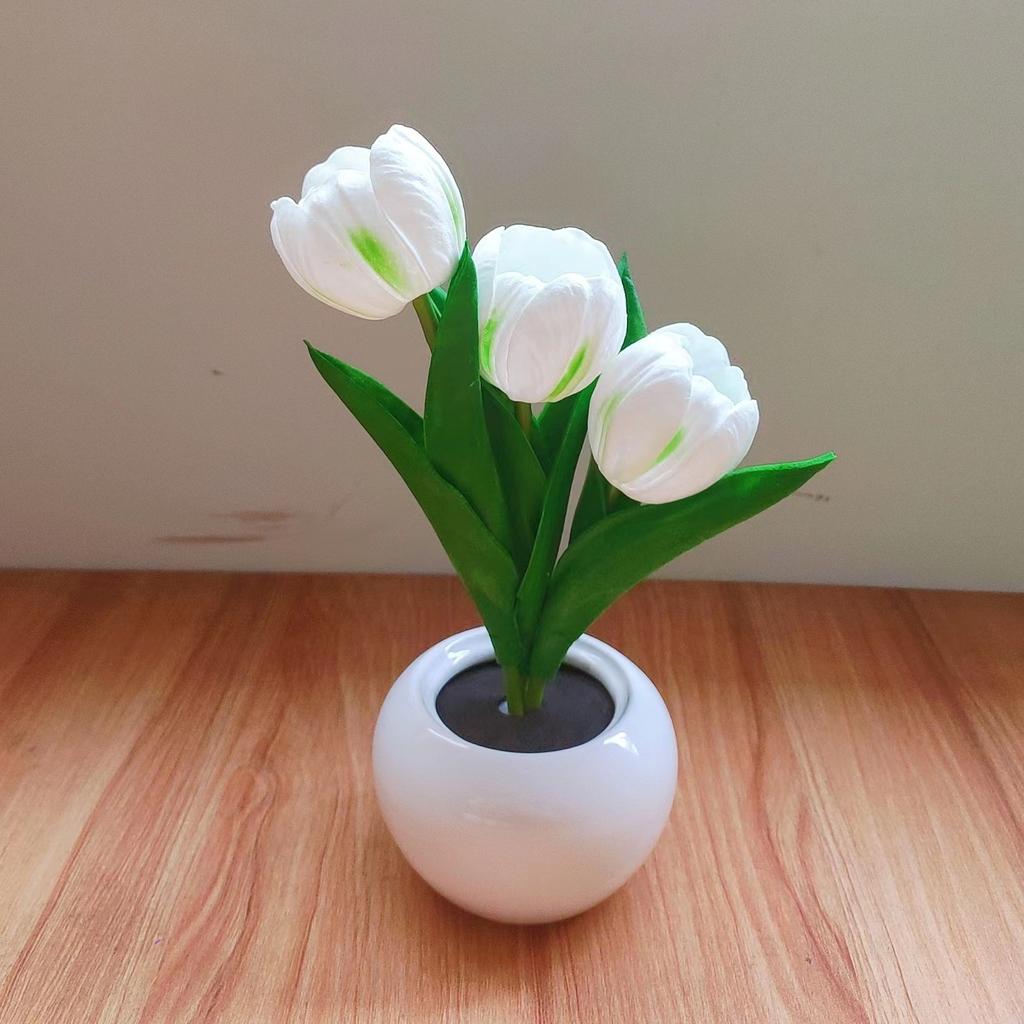 Tulip Table Lamp LED Bedside Lamp Simulation Flower Bouquet Bedroom Bedside Romantic Atmosphere Birthday Gifts Home Decor Lights
