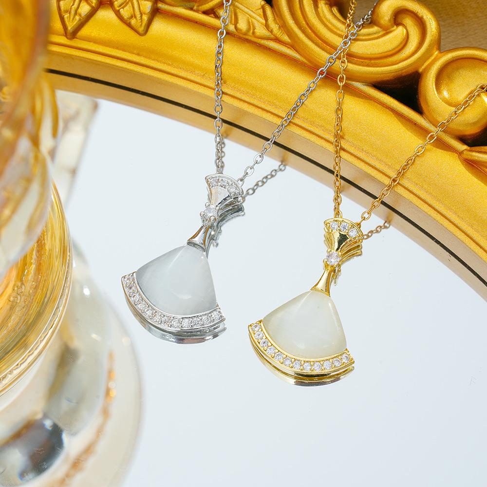 Diamond-inlaid Cat's Eye Stone Skirt Necklace for Women Light Luxury Fan-shaped Versatile Collarbone Chain
