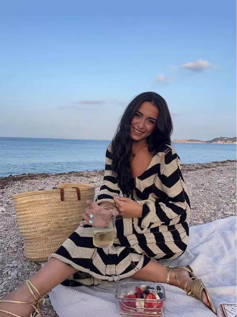 2024 European-American Reversible Tie-up Hollow-Out Slimming Beach Dress