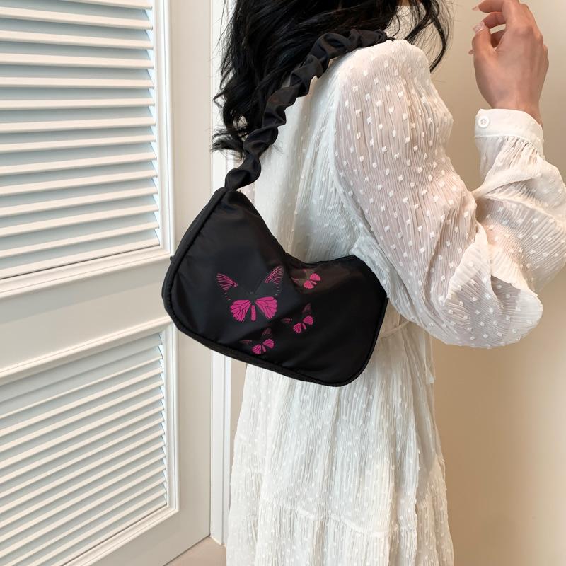 Модная и простая темпераментная плиссированная сумка на весну, новая высококачественная сумка на одно плечо подмышкой, сумка корейской версии