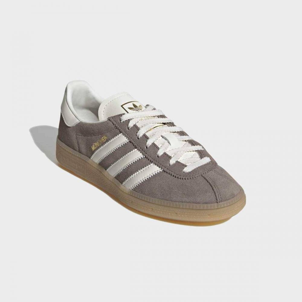 adidas Новые кроссовки [унисекс] Munich Shoes  Ih4208