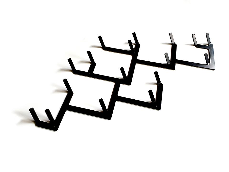 Decorizzly® Vassti Metal Wall Hanger