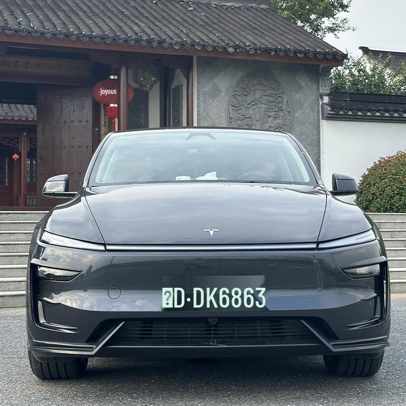 2025+ Tesla Model Y Facelift Front Bumper Wind Deflector & Headlight Eyebrow Spoiler