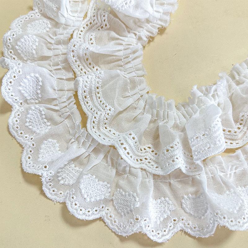 Cotton Heart Lace Trim: Handmade Pleated Accessories with Embroidery Thread