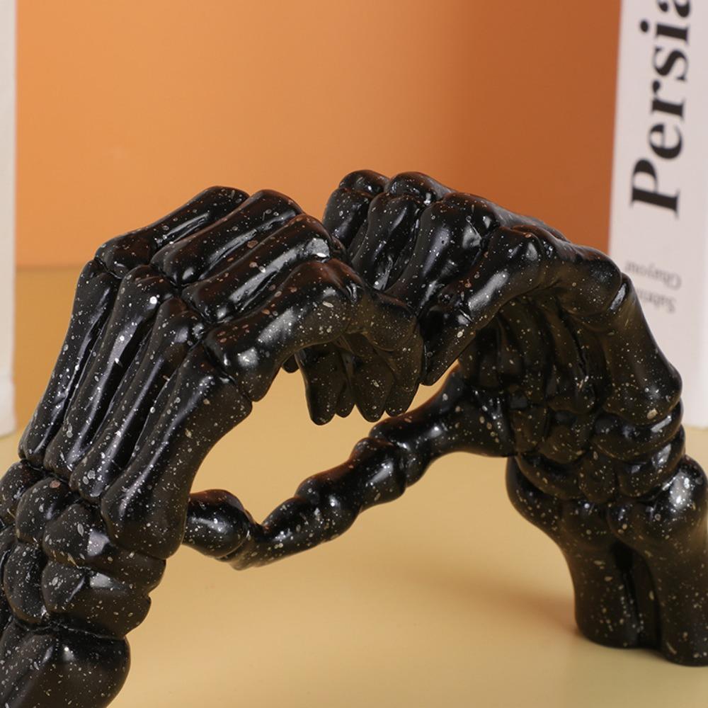 Nordic Style Heart Skeleton Hand Statue Resin Halloween Desktop Ornament Office