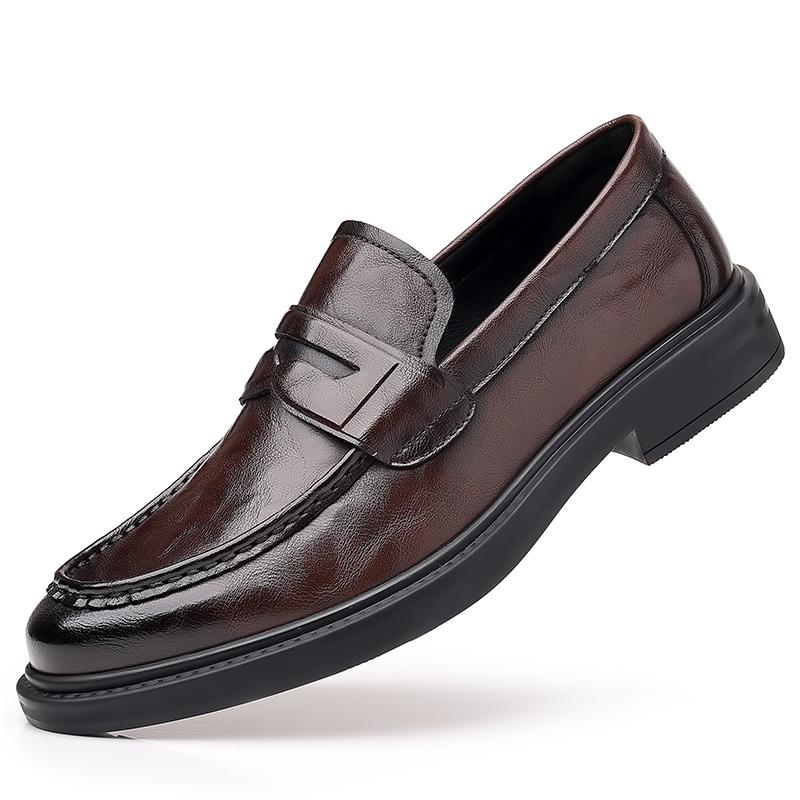 Classic Fashion Business Low Heeled Leather Shoes Loafers for Men Soft Sole Shoes Moccasin Wedding Shoe Tip Slip On Dress Shoes