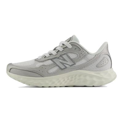 Кроссовки женские Fresh Foam Arishi v4 Tiralux Silver Metallic Reflection серо-белые WARISTS4
