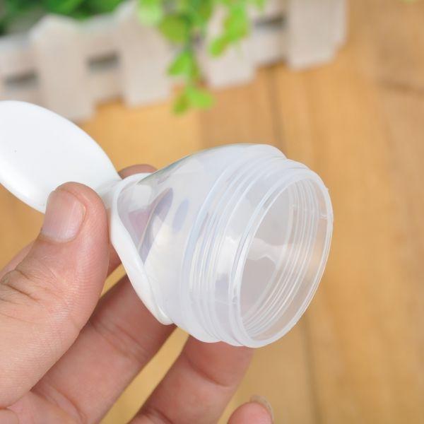 Бутылочка для кормления с насадкой ложкой