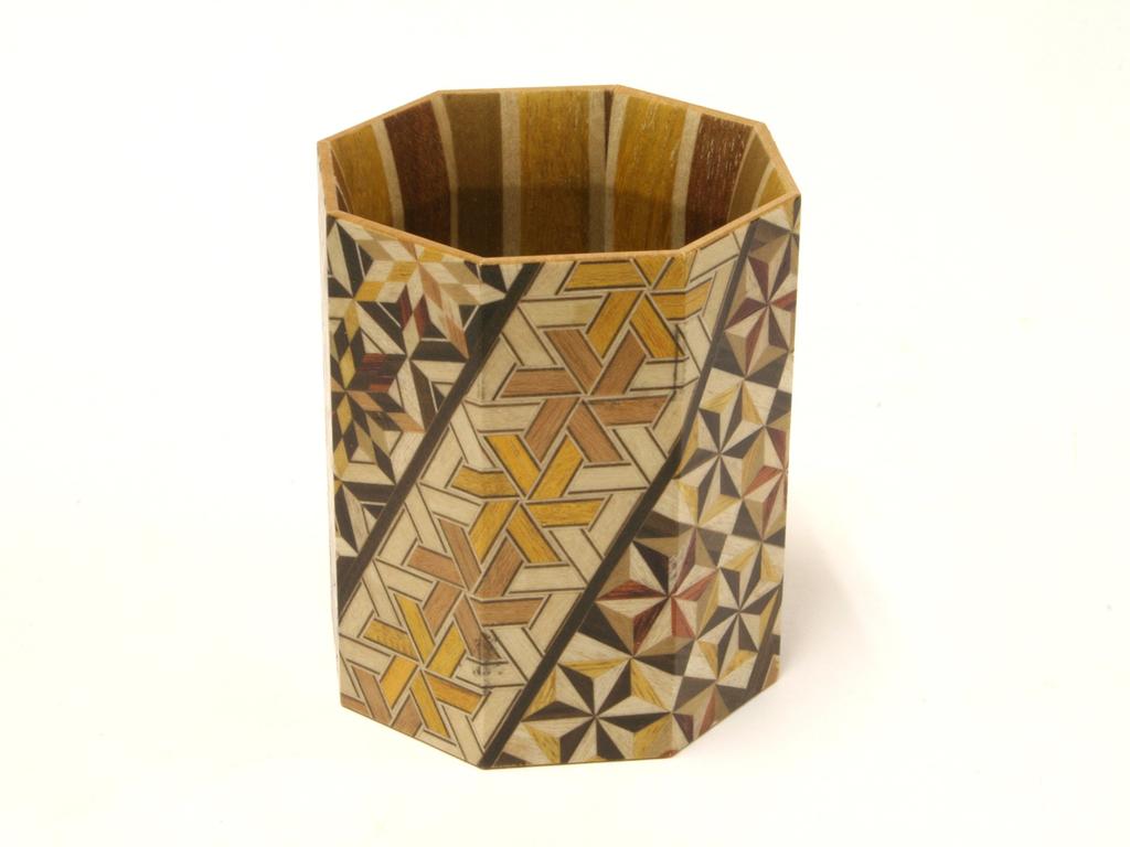 Восьмиугольная подставка для ручек в технике маркетри Маленький паркет (маленький)