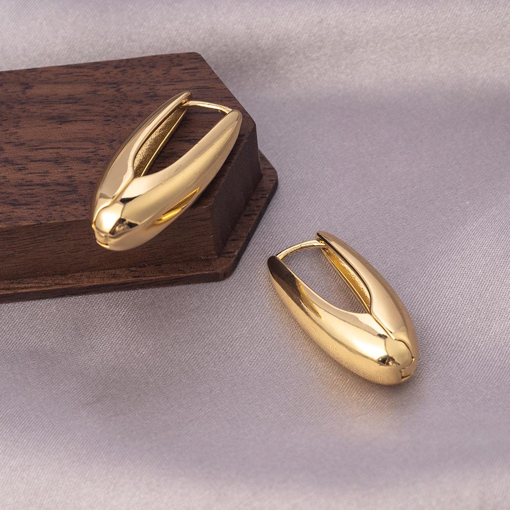 Серьги-иглы из серебра 925 пробы: Легкая роскошь, высококлассные пусеты и универсальный нишевый дизайн в виде колец для работы и стиля