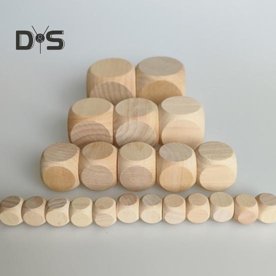 5Pcs 2/3/4/5/6/7CM Wooden Dice Rounded Corner Six-Sided Giant Dice DIY Hand Painted Gaming Dice Heavy Duty Block Cube Game Night Props